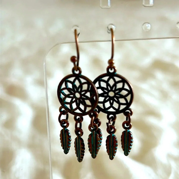 🪶GUC feather dream catcher dangle earrings 🪶 - Picture 1 of 4